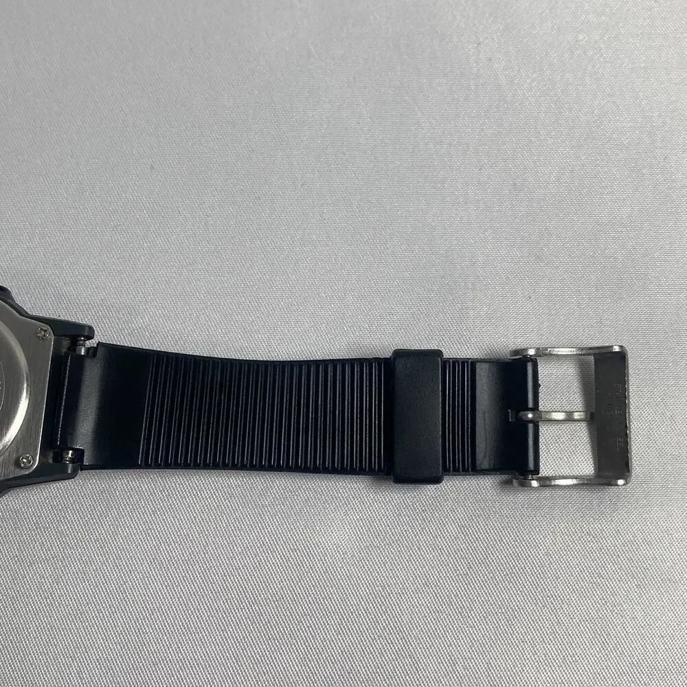 Vintage Timex Ironman Triathlon Mens Watch 36mm Black Indiglo 8-Lap 50M Day Date